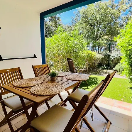 Les Restanques 2058 Rez De Jardin Lejlighed Grimaud