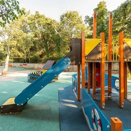 Appartement Les Restanques 2058 Rez De Jardin